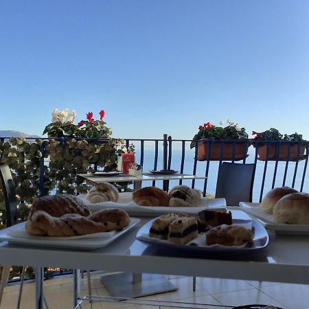 Athena Charming Rooms Taormina Ngoại thất bức ảnh