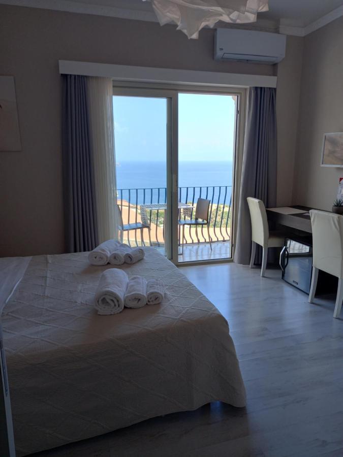 Athena Charming Rooms Taormina Ngoại thất bức ảnh