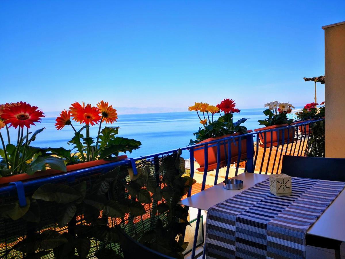 Athena Charming Rooms Taormina Ngoại thất bức ảnh